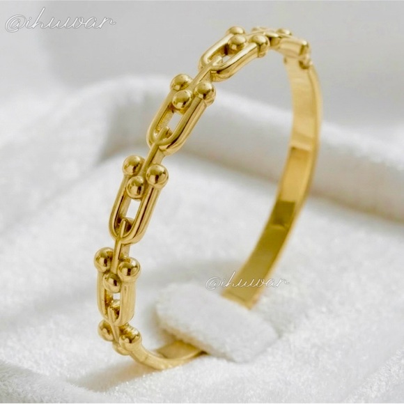 Jewelry - 18K Gold Plated Stainless Steel U-Link Bangle Bracelet